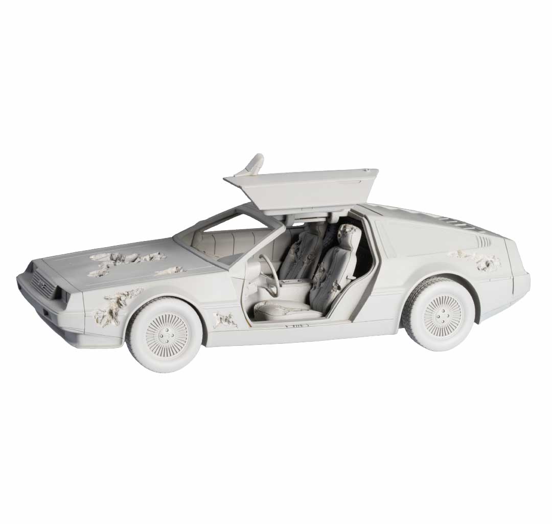 被侵蝕的DeLorean（灰） Eroded DeLorean (Gray)